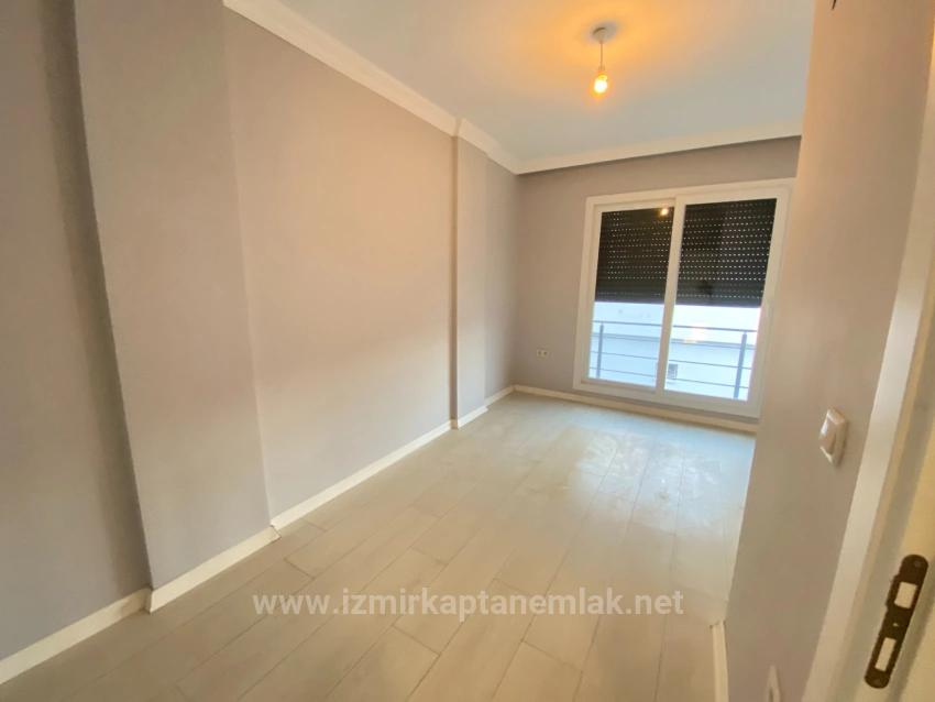 Luftige 3+1 Villa Mit Garten Zum Verkauf In Seferihisar Ürkmez