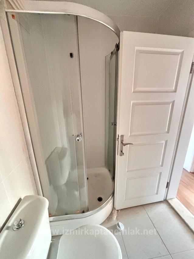 4+1 Triplex Mit Freistehendem Parkplatz Und Garten In Seferihisar Doğanbey