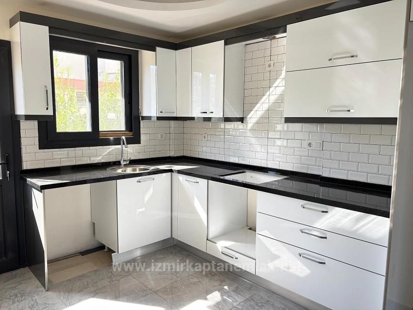 Geräumige 3+1 Villa Zum Verkauf Im Zentrum Von Seferihisar Doğanbey