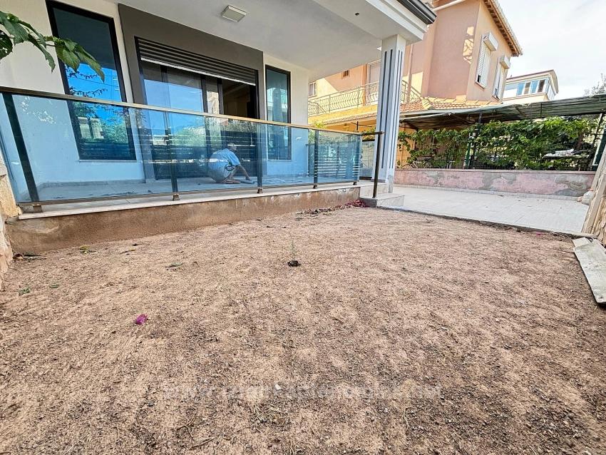 3+1 Villa Mit Parkplatz Und Garten In Seferihisar Doğanbey Zu Verkaufen, 500 Meter Vom Strand Entfernt
