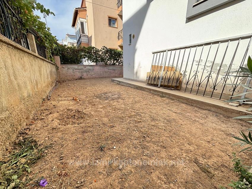 3+1 Villa Mit Parkplatz Und Garten In Seferihisar Doğanbey Zu Verkaufen, 500 Meter Vom Strand Entfernt
