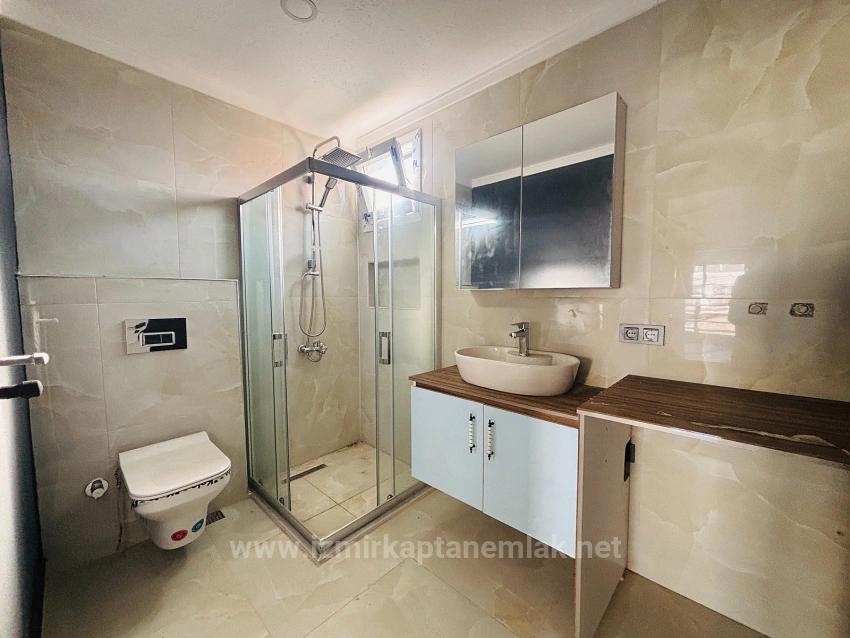 Freistehende, Geräumige 3+1 Villa Zum Verkauf Im Zentrum Von Seferihisar Payamlı