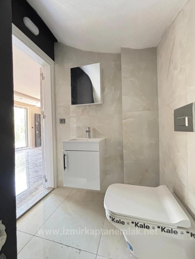 Freistehende, Geräumige 3+1 Villa Zum Verkauf Im Zentrum Von Seferihisar Payamlı