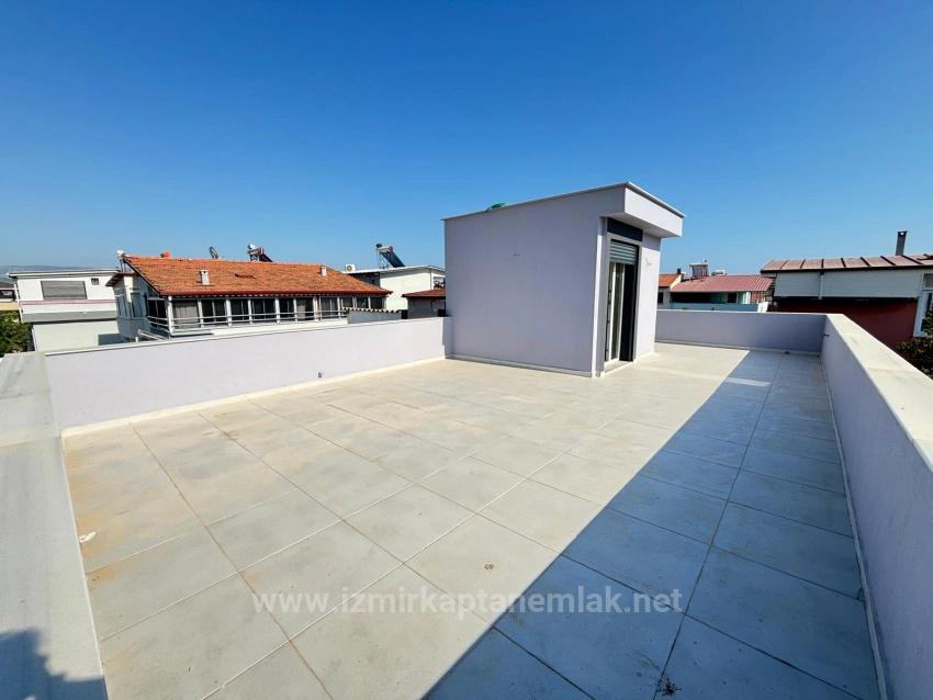 Freistehende, Geräumige 3+1 Villa Zum Verkauf Im Zentrum Von Seferihisar Payamlı