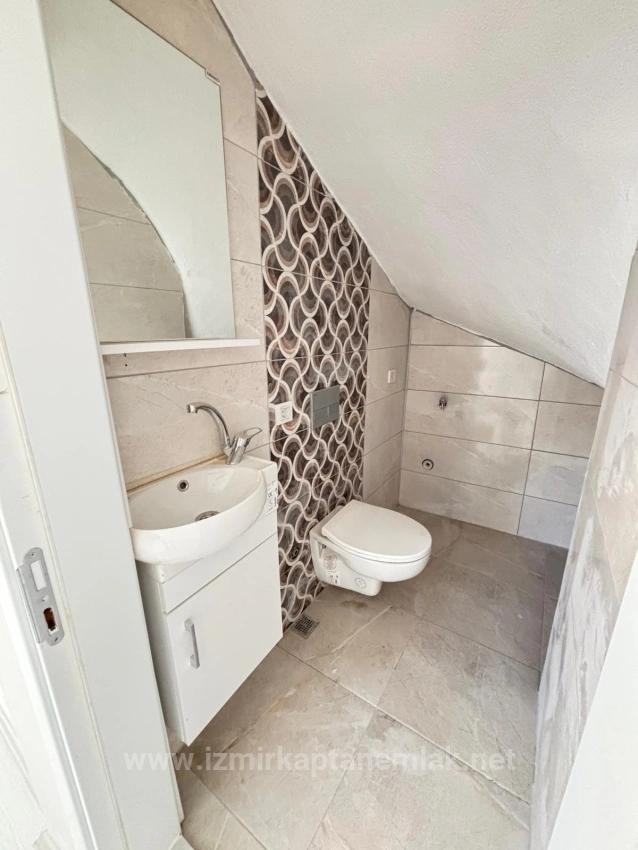 Neubau-Villa (2+1 Schlafzimmer, Lizenziert) Mit Garten In Seferihisar Payamlı Zu Verkaufen