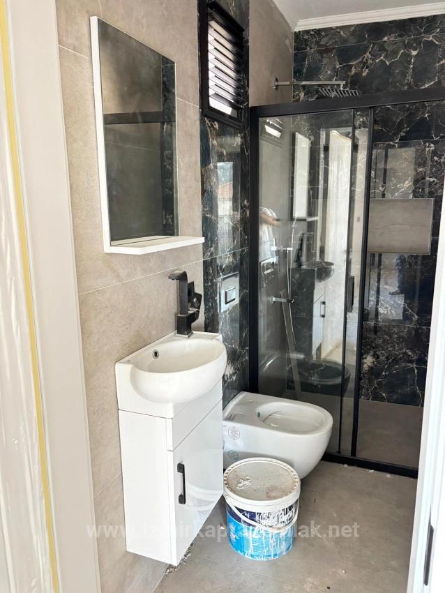 Großzügiges 6+2-Triplex-Apartment Im Zentrum Von Seferihisar Zu Verkaufen