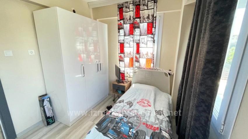 Großzügige 3+1-Zimmer-Villa Mit Parkplatz Und Großem Garten In Seferihisar Doğanbey Zu Verkaufen