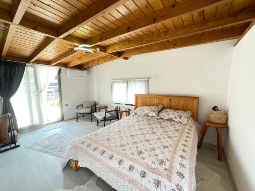 Großzügige 3+1-Zimmer-Villa Mit Parkplatz Und Großem Garten In Seferihisar Doğanbey Zu Verkaufen