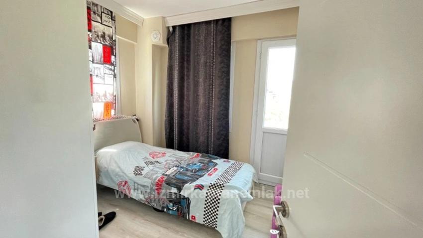 Großzügige 3+1-Zimmer-Villa Mit Parkplatz Und Großem Garten In Seferihisar Doğanbey Zu Verkaufen