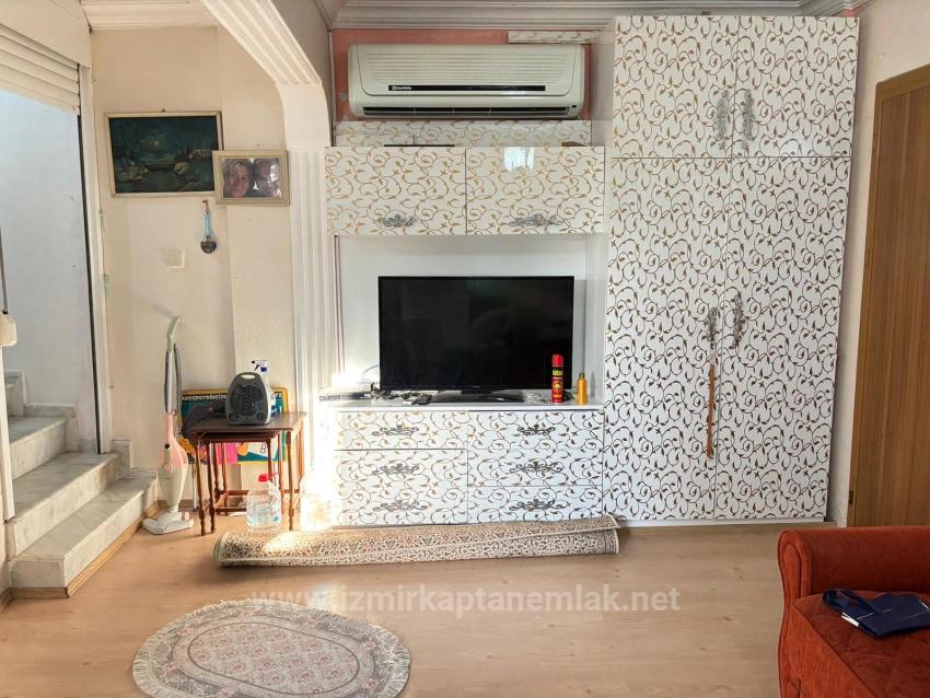 4+1 Villa Zum Verkauf In Seferihisar Ürkmez, 100 M Vom Strand Entfernt