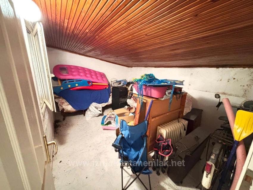 4+1 Villa Zum Verkauf In Seferihisar Ürkmez, 100 M Vom Strand Entfernt