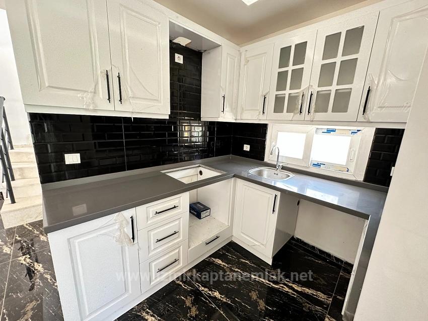 Geräumige 3+1-Zimmer-Villa Mit Großem Garten Im Stadtteil Cumhuriyet Von Seferihisar Zu Verkaufen