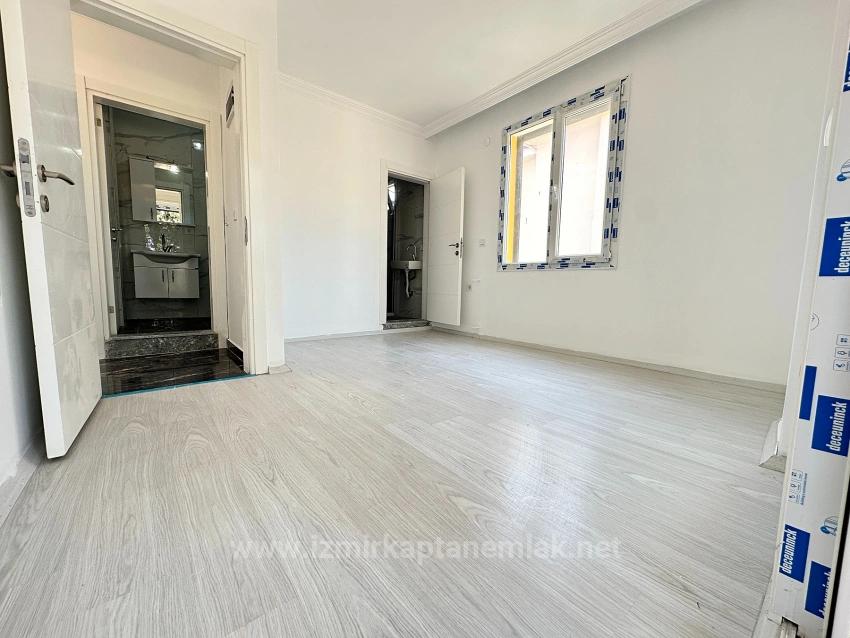 Geräumige 3+1-Zimmer-Villa Mit Großem Garten Im Stadtteil Cumhuriyet Von Seferihisar Zu Verkaufen