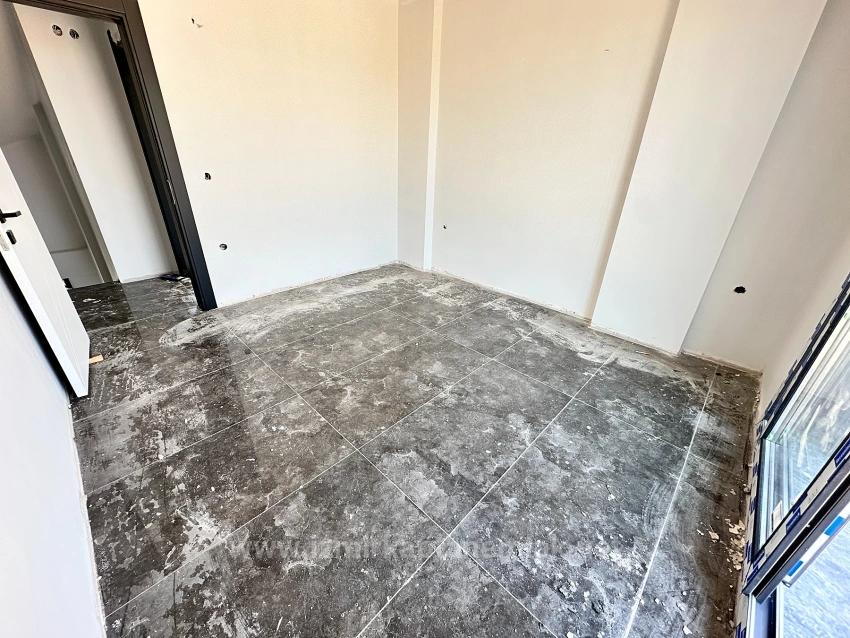 Brandneue 2+1-Villa Zum Verkauf Mit Großem Garten In Seferihisar Cumhuriyet