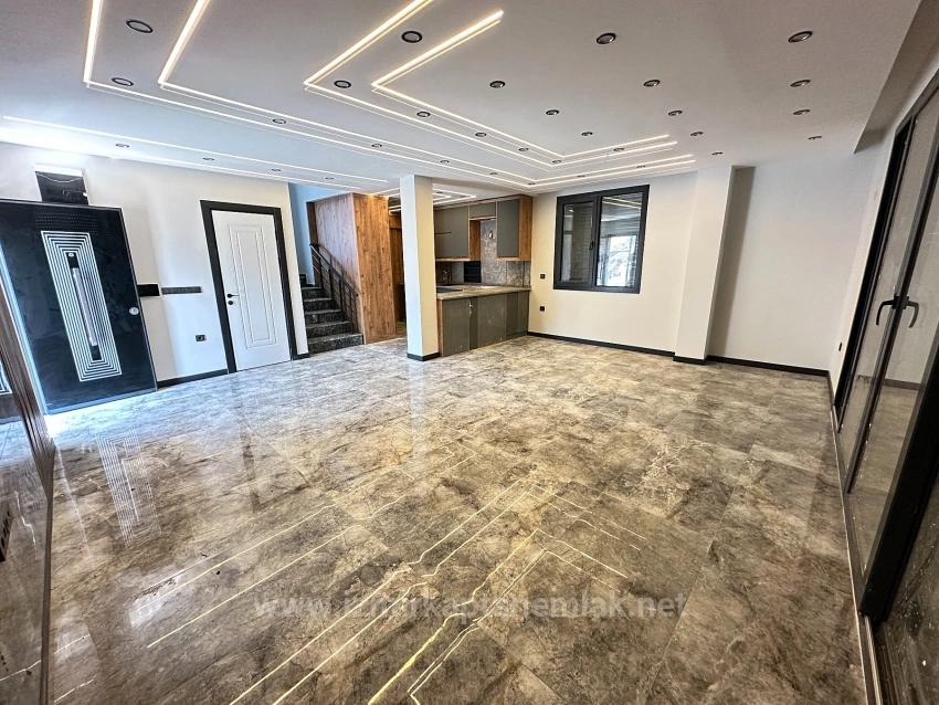Unabhängige, Hochwertige Neue 4+1-Villa Zum Verkauf Auf 287 M2 In Seferihisar Doğanbey