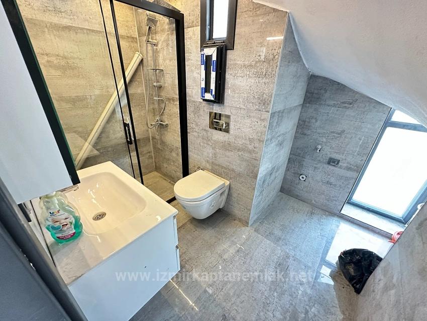 Unabhängige, Hochwertige Neue 4+1-Villa Zum Verkauf Auf 287 M2 In Seferihisar Doğanbey