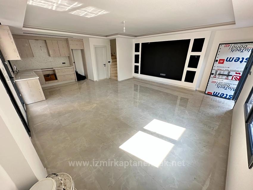 Große Brandneue 5+1-Villa Zum Verkauf Im Zentrum Von Seferihisar Doğanbey