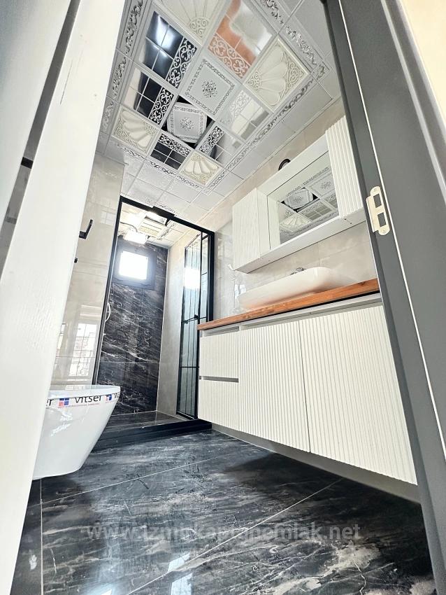 Große 3+1-Zimmer-Villa (300 M² Bruttofläche) Mit Separatem Pool In Doğanbey Zu Verkaufen