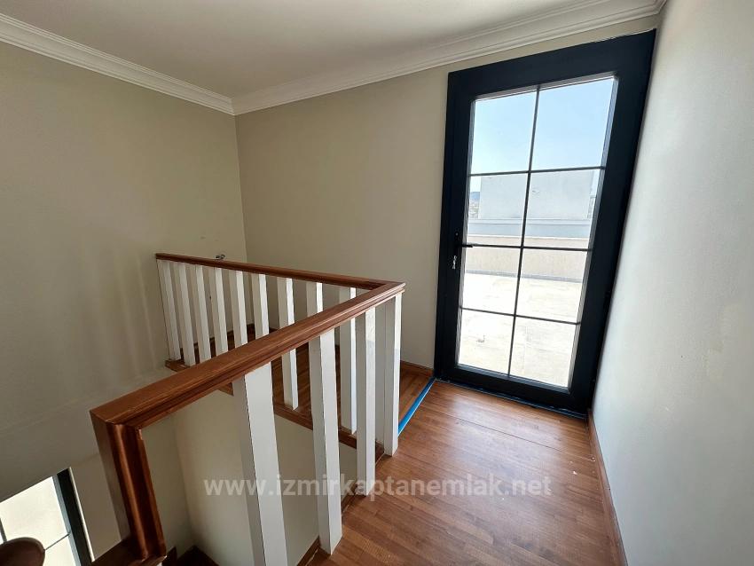 Große 3+1-Zimmer-Villa (300 M² Bruttofläche) Mit Separatem Pool In Doğanbey Zu Verkaufen