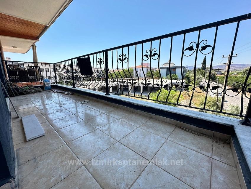 Geräumige 2+1-Wohnung Zum Verkauf Im Zentrum Von Seferihisar Ürkmez, Brandneuer Bau