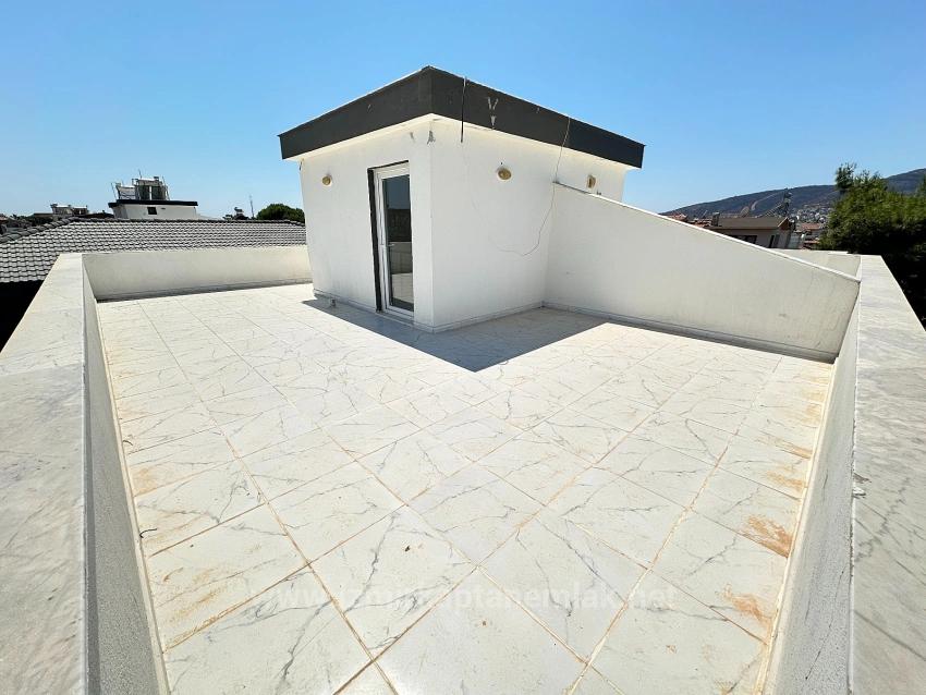 Brandneue 3+1-Zimmer-Villa Mit Großem Garten, 500 M Vom Strand Entfernt In Seferihisar Doğanbey Zu Verkaufen