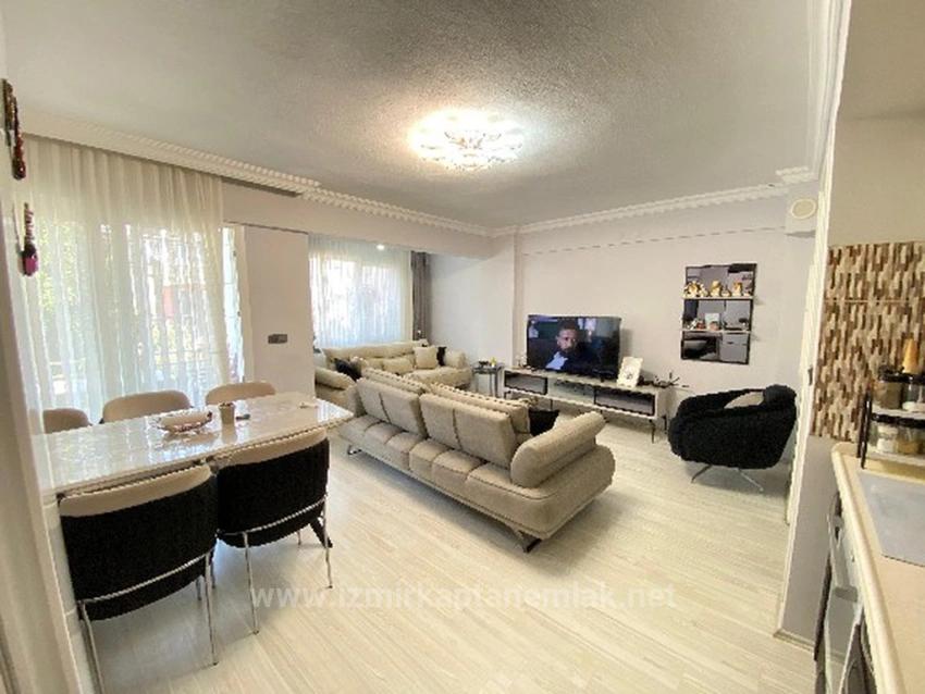 2+1 Wohnung Zum Verkauf In Seferihisar Ürkmez Bengiler, Praktische 2. Etage, Sauber