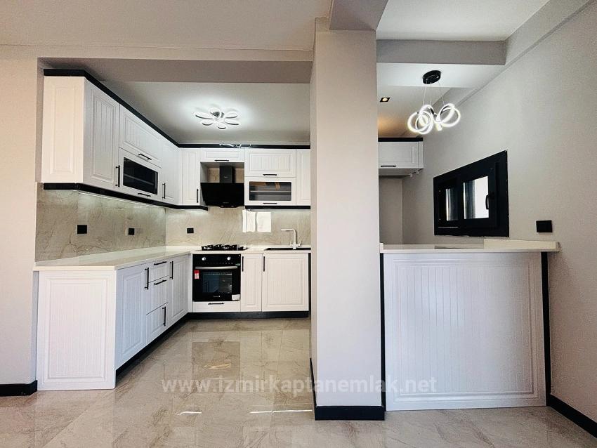 210 M² Große, Unabhängige Luxusgarten-3+1-Villa Zum Verkauf In Seferihisar Doğanbey