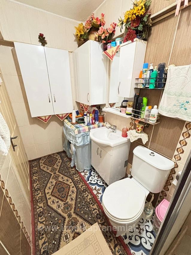 2+1-Zimmer-Wohnung Zum Verkauf Im Zentrum Von Seferihisar Ürkmez, 150 M Vom Strand Entfernt