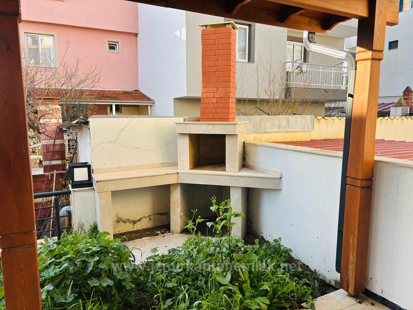 3+1 Villa Mit Großem Garten Zum Verkauf In Seferihisar Doğanbey