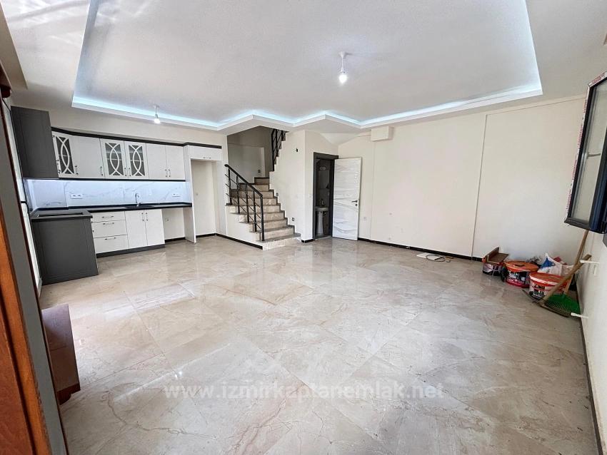 3+1 Villa Mit Großem Garten Zum Verkauf In Seferihisar Doğanbey