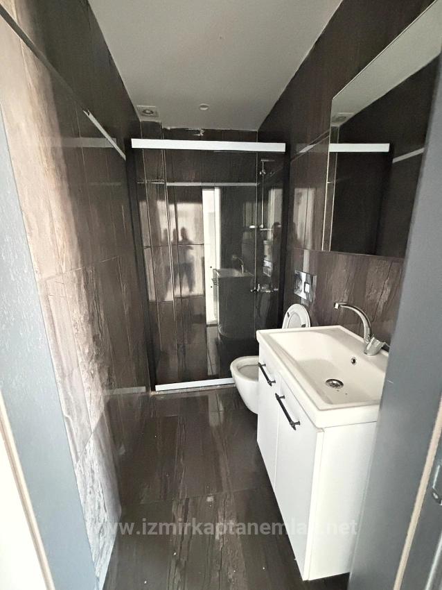 3+1 Villa Zum Verkauf In Menderes Özdere, 500 Meter Vom Strand Entfernt, Mit Parkplatz Und Großem Garten