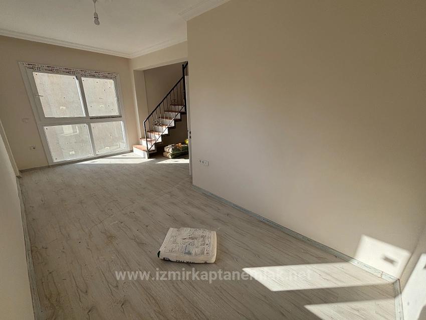 2+2 Maisonette-Wohnung Zum Verkauf In Menderes Gümüldür Fevzi Çakmak