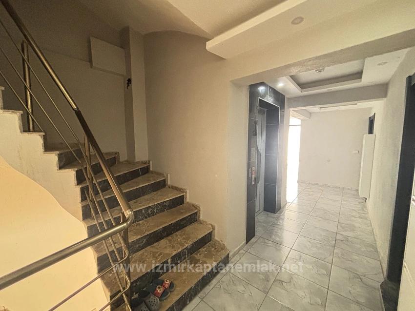 2+1 Wohnung Zum Verkauf In Izmir Menderes Fevzi Çakmak