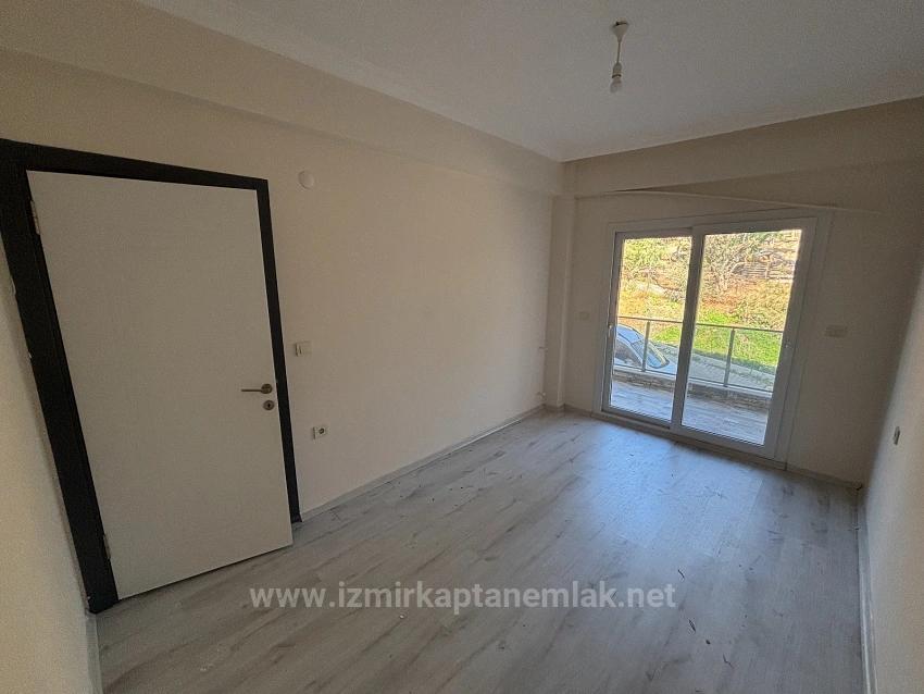 2+1 Wohnung Zum Verkauf In Izmir Menderes Fevzi Çakmak