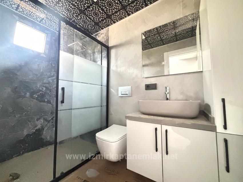 3+1 Freistehende Villa Zum Verkauf In İzmir Seferihisar Ürkmez, 1100 Meter Vom Meer Entfernt