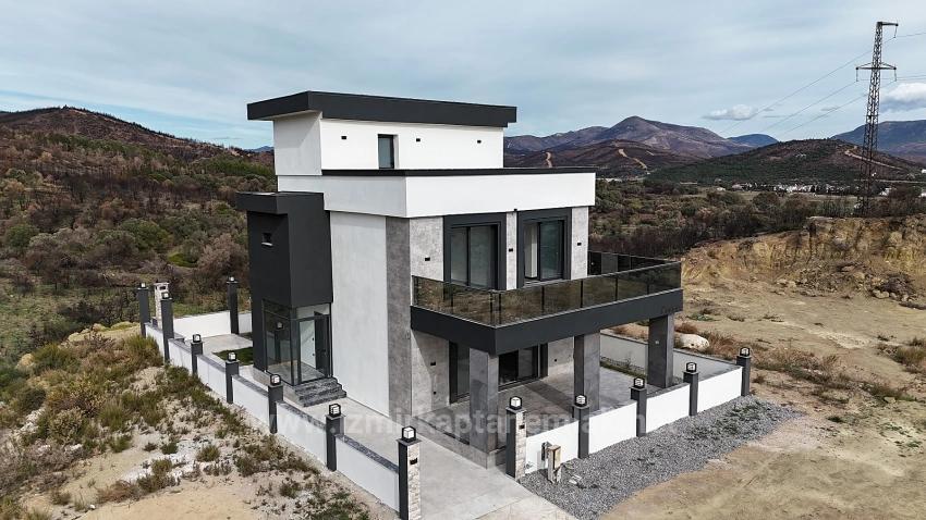 4+1-Zimmer Sommerhaus Zu verkaufen in Atatürk Bz. Seferihisar Doğanbey - 285 m²