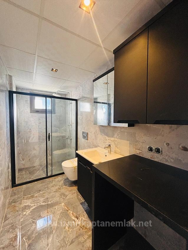 Dreifamilienhaus Mit 3+1 Bädern Und Separatem Grundbucheintrag, Direkt Am Meer Im Viertel Atatürk, Seferihisar, İzmir