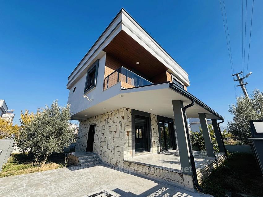 Freistehende 3+1-Zimmer-Maisonette-Villa Mit Eigenem Bad Im Stadtteil Payamlı, Seferihisar, Izmir