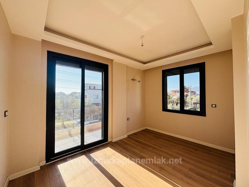 Freistehende 3+1-Zimmer-Maisonette-Villa Mit Eigenem Bad Im Stadtteil Payamlı, Seferihisar, Izmir