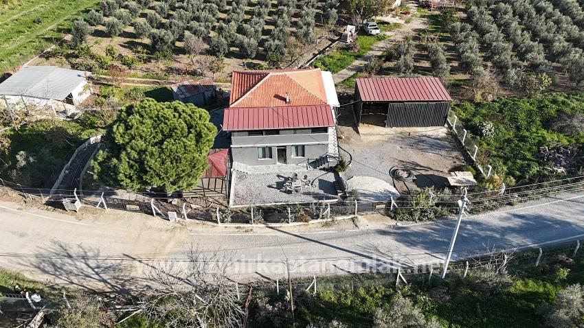 2+1-Zimmer Bauernhaus Zu verkaufen in Kavakdere Bz. Seferihisar - 826 m²
