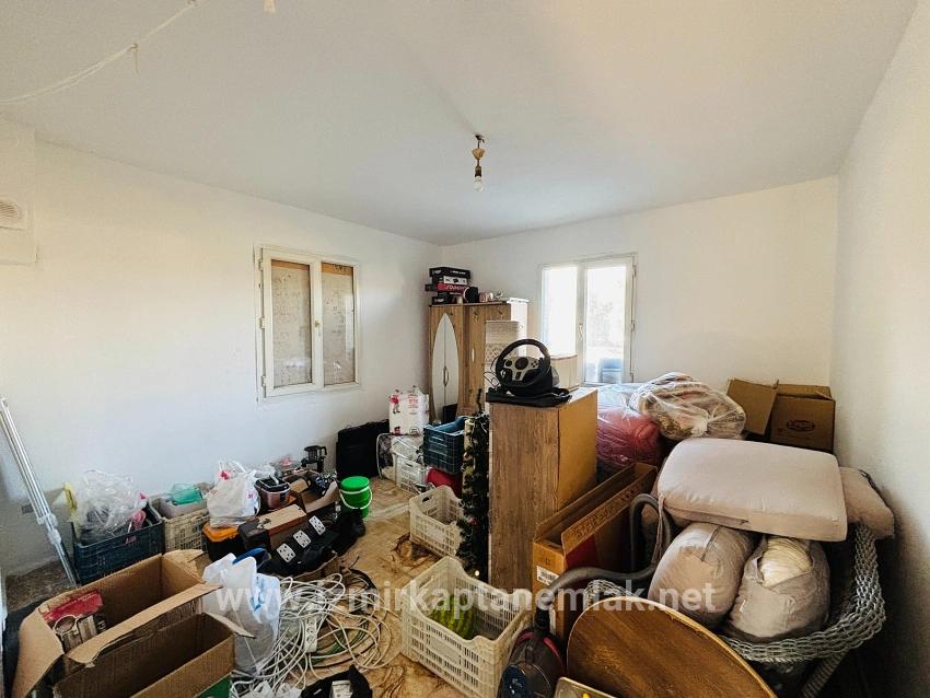 2+1-Zimmer Bauernhaus Zu verkaufen in Kavakdere Bz. Seferihisar - 826 m²