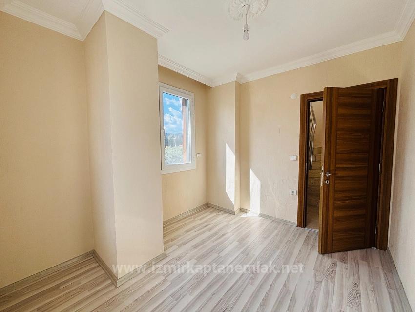  Freistehende 3+1 Villa Zum Verkauf In Seferihisar Cumhuriyet, Izmir