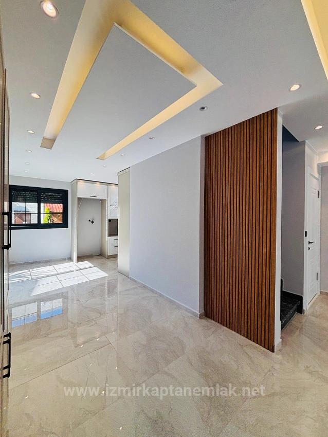 Ultra-Luxus-Sommerhaus Mit 3+1 Schlafzimmern Und Smart-Home-System, 50 M Vom Meer Entfernt In Ürkmez, Seferihisar, İzmir