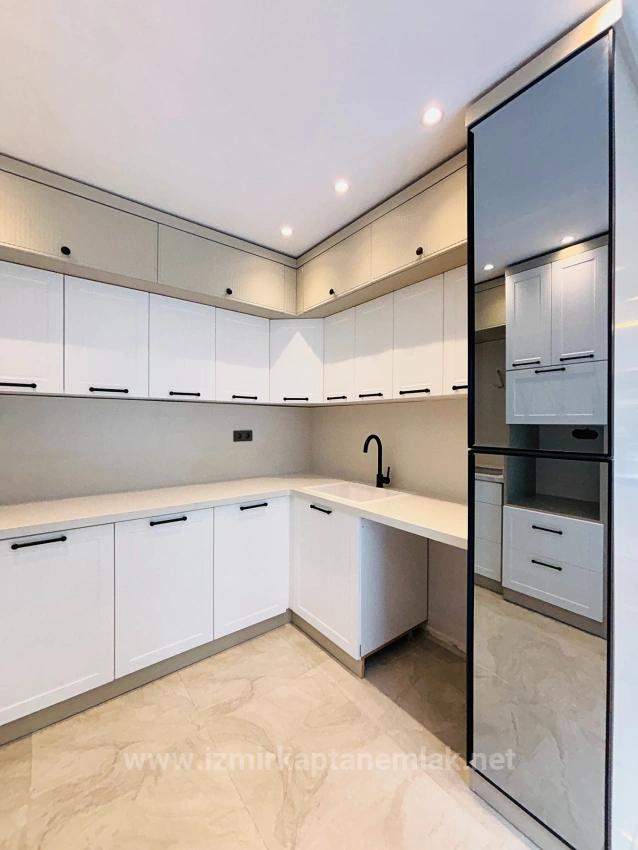 Ultra-Luxus-Sommerhaus Mit 3+1 Schlafzimmern Und Smart-Home-System, 50 M Vom Meer Entfernt In Ürkmez, Seferihisar, İzmir