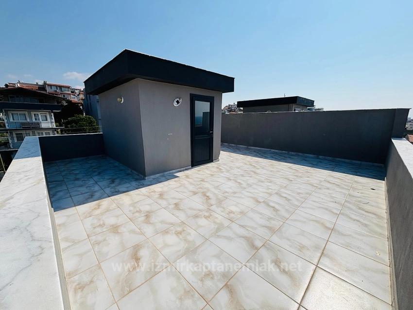 Meerblick, Erdgasbeheizt, 3+1 Doppelhaus-Sommervilla In Akarca, Seferihisar, Izmir