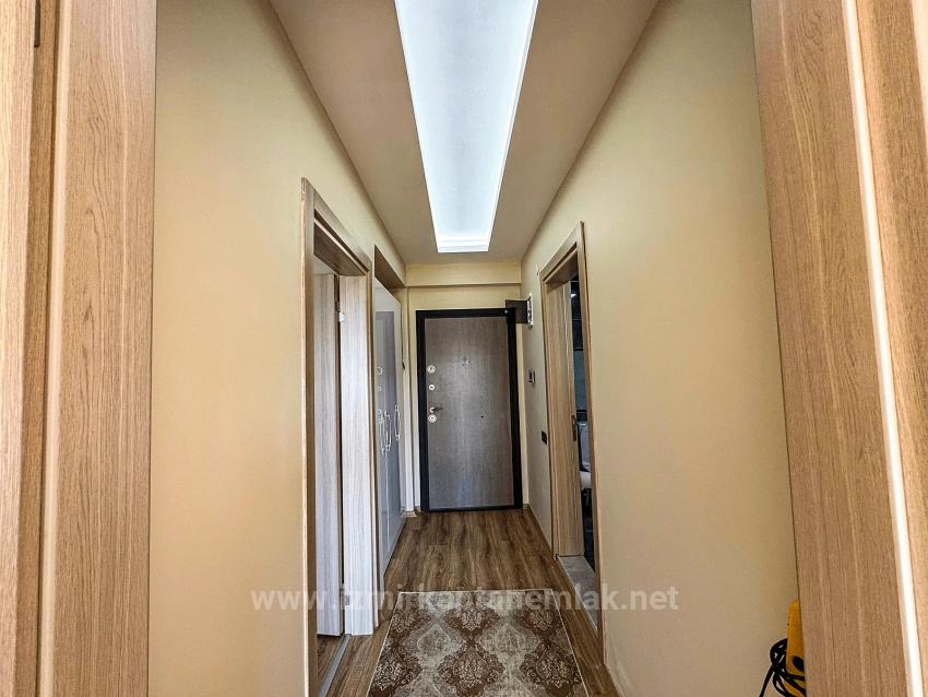 1+1-Apartment Zum Verkauf In Einer Anlage Mit Swimmingpool In Bengiler, Seferihisar, Izmir.