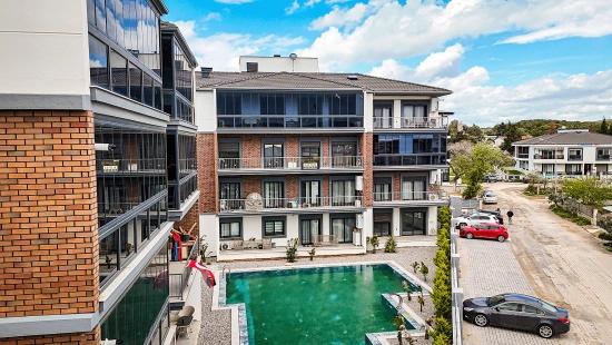 Gelegen In Einer Geschlossenen Wohnanlage Mit Swimmingpool Und Überwachungskameras Im Viertel Çolakibrahim Bey, Seferihisar, İzmir.