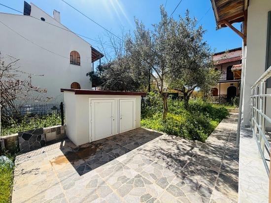3+1-Zimmer-Villa Zum Verkauf Im Stadtteil Payamlı, Seferihisar, İzmir, 200 M Vom Meer Entfernt, Mit Großem Garten