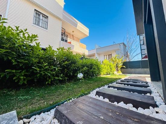 Freistehendes Haus Mit 3+1 Schlafzimmern, Smart-home-system Und Pool, 100 M Vom Meer Entfernt Im Stadtteil Gümüldür, Menderes, İzmir.
