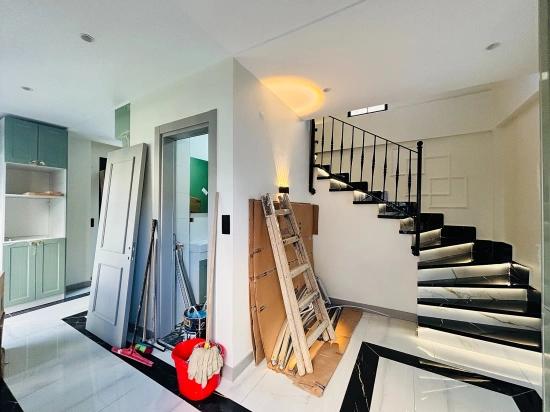 Freistehendes Haus Mit 3+1 Schlafzimmern, Smart-home-system Und Pool, 100 M Vom Meer Entfernt Im Stadtteil Gümüldür, Menderes, İzmir.